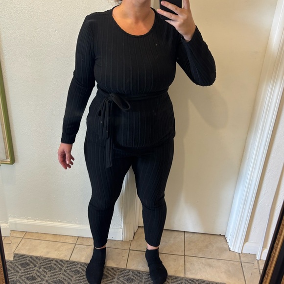 Black Ribbed Maternity Set - Picture 5 of 9